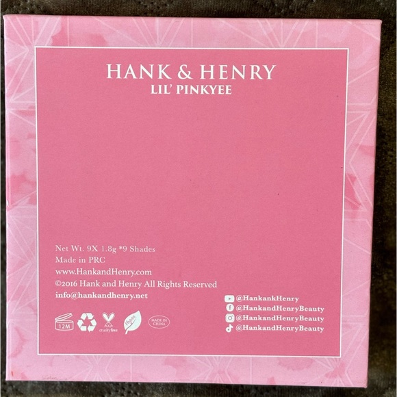 Eyeshadows - Picture 10 of 10